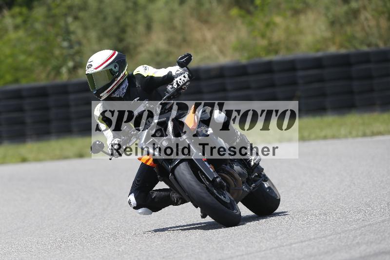 /27 12.06.2025 Ducati Schweiz Trackday Warmup  ADR/gruen-vert/29
